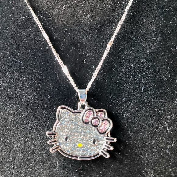 NWT Hello Kitty Necklace - Picture 2 of 3